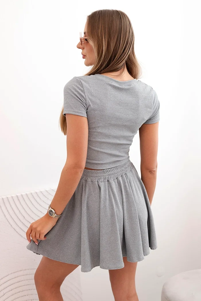 Women's set of short-sleeved blouse and flared skirt grey