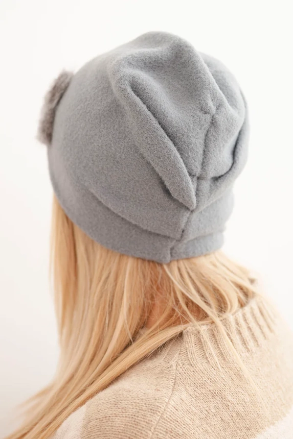 Women's hat with decorative fur flowers elegant gray