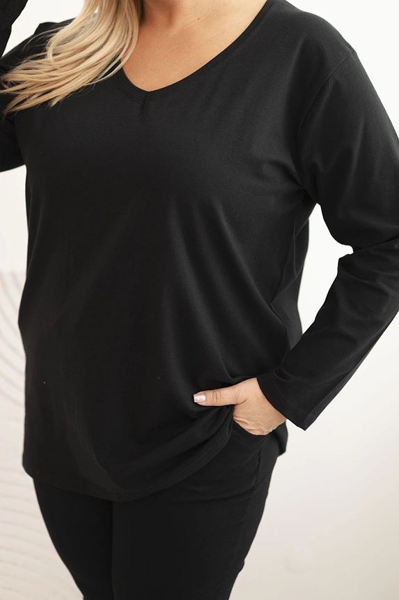 Moteriška Plus Size bluzonė su V formos iškirpte ir ilgomis rankovėmis juoda