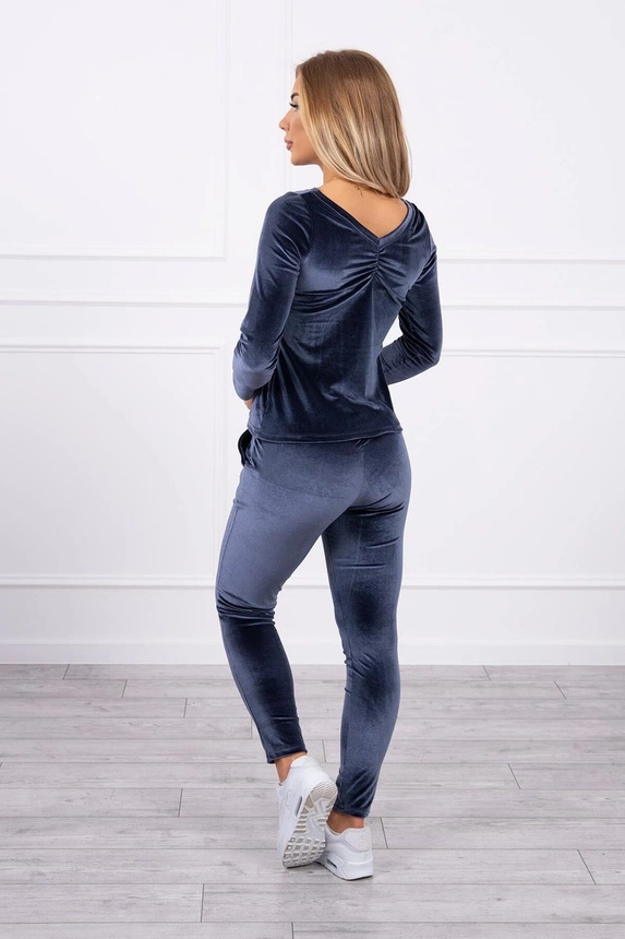 Velor set with ruffles at the back graphite