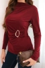 Dámská blůza z viskózy s nařasením a ozdobnou sponou bordová