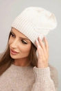 Damenwintermütze aus Wolle mit Rippstrick K471 beige
