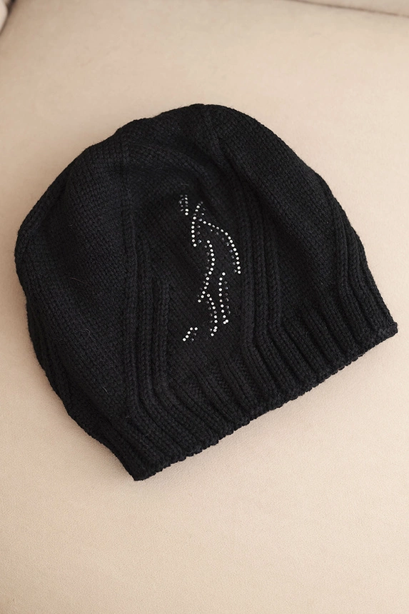Women's winter hat with wool and embellishment with studs K480 black