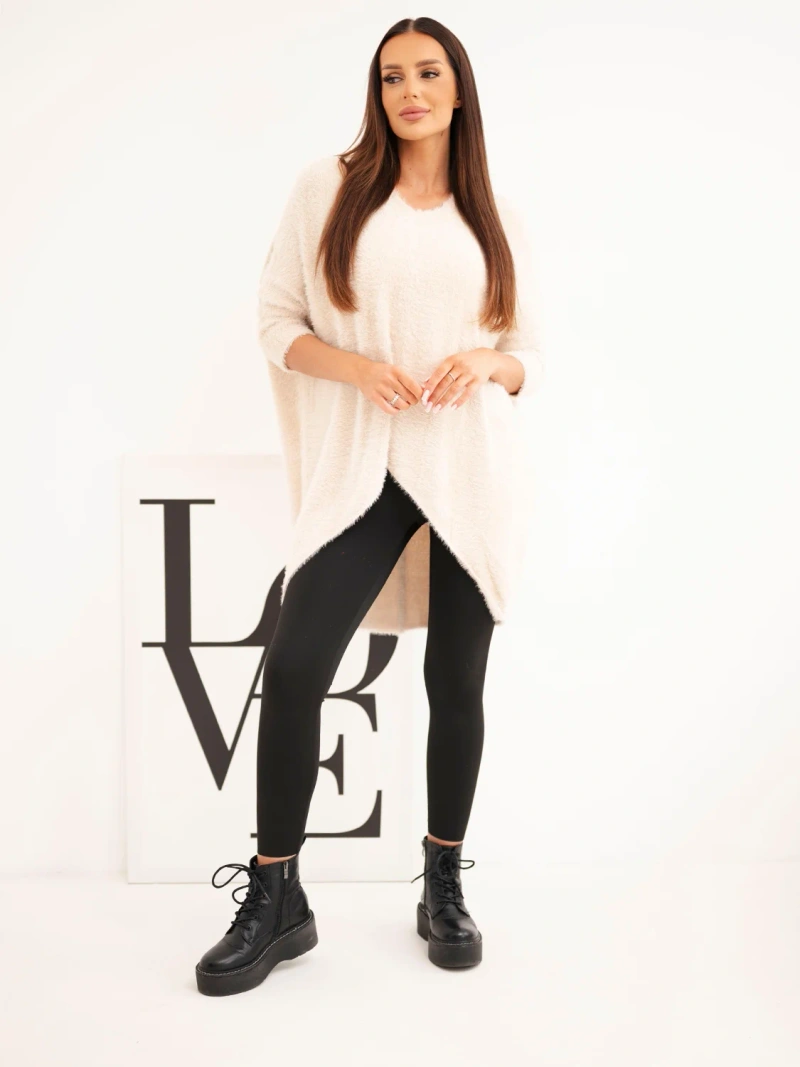 Sweter damski Plus Size z dekoltem V beżowy