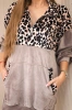 Velor dress with a leopard pattern mocca