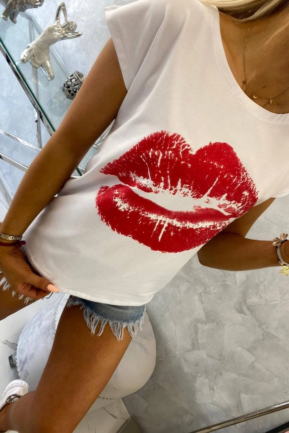 Blouse with lips print white