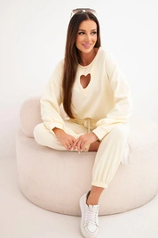 Żółty