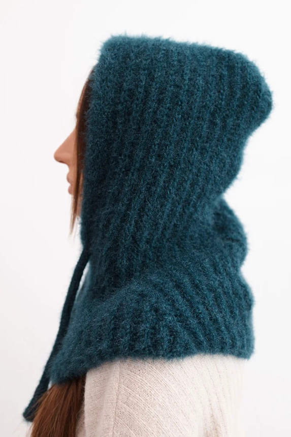 Women’s hooded cap with a delicate weave and drawstrings teal