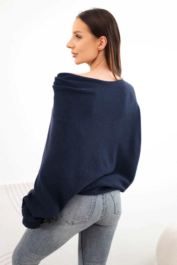 Sweter damski wiskozowy asymetryczny typu nietoperz granatowy