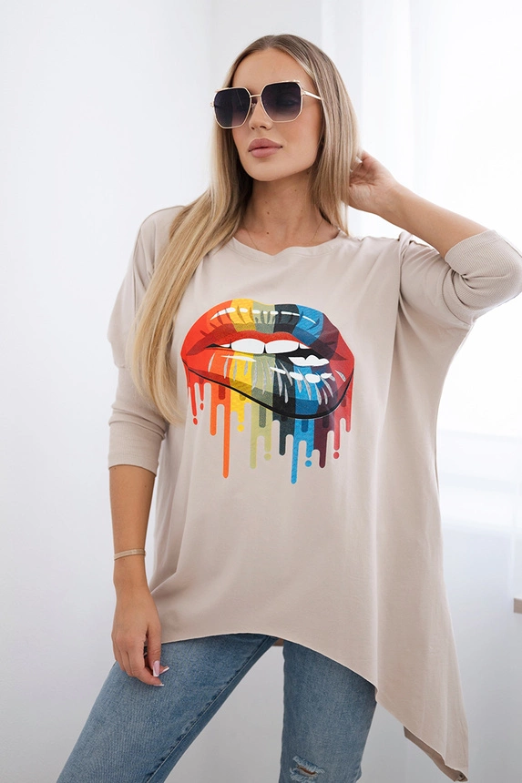 Blouse oversize with rainbow lips print beige