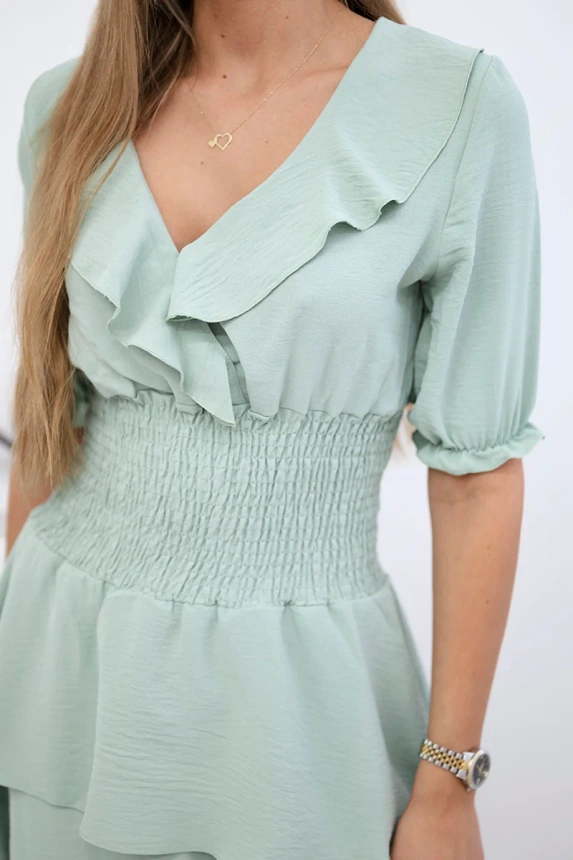 Dunkles mintfarbenes Taillenkleid