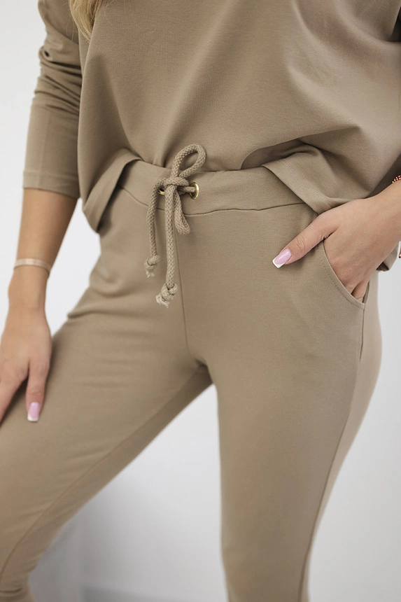 Set with oversized blouse camel