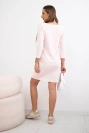 Auffälliges puderrosa Kleid mit 3D-Grafik