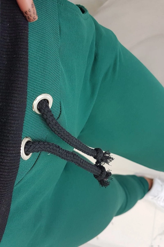 Grün+Grau gestreiftes Set