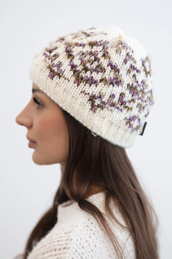 Women's wool winter hat with decorative crystals K399 black