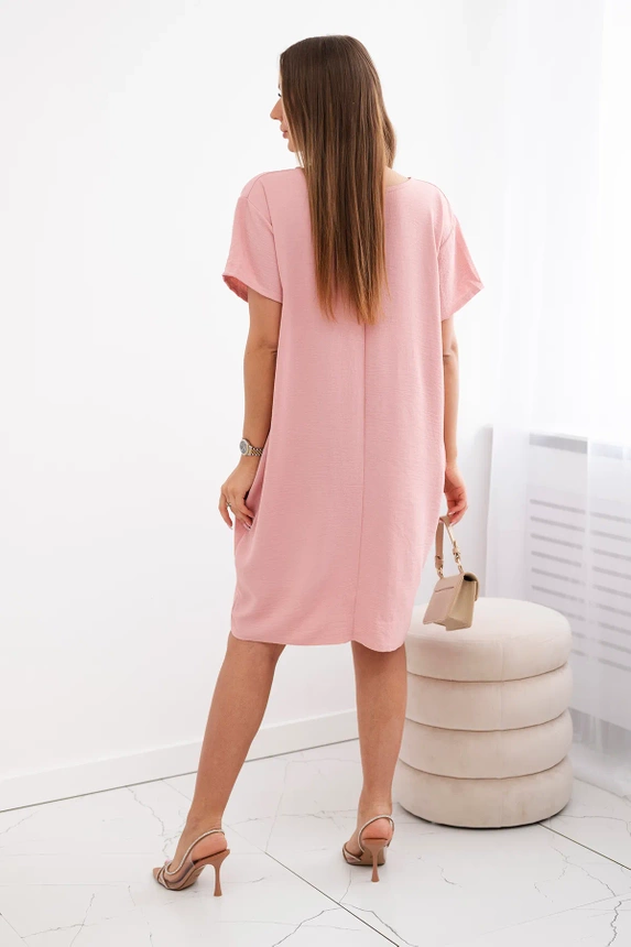 Kleid mit Taschen und Anhänger dunkles Puderrosa