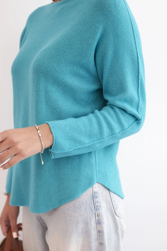 Women's viscose sweater with long sleeves and a round neckline light sea green