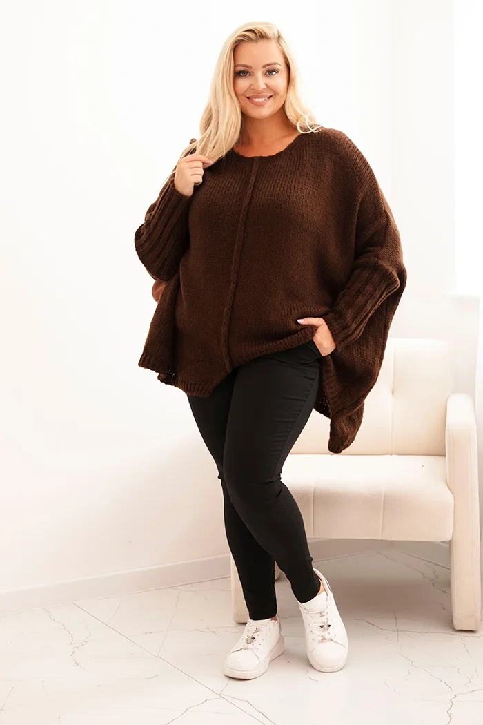 Dámsky sveter Plus Size s akrylom vo voľnom strihu a rukávom 3/4 hnedý