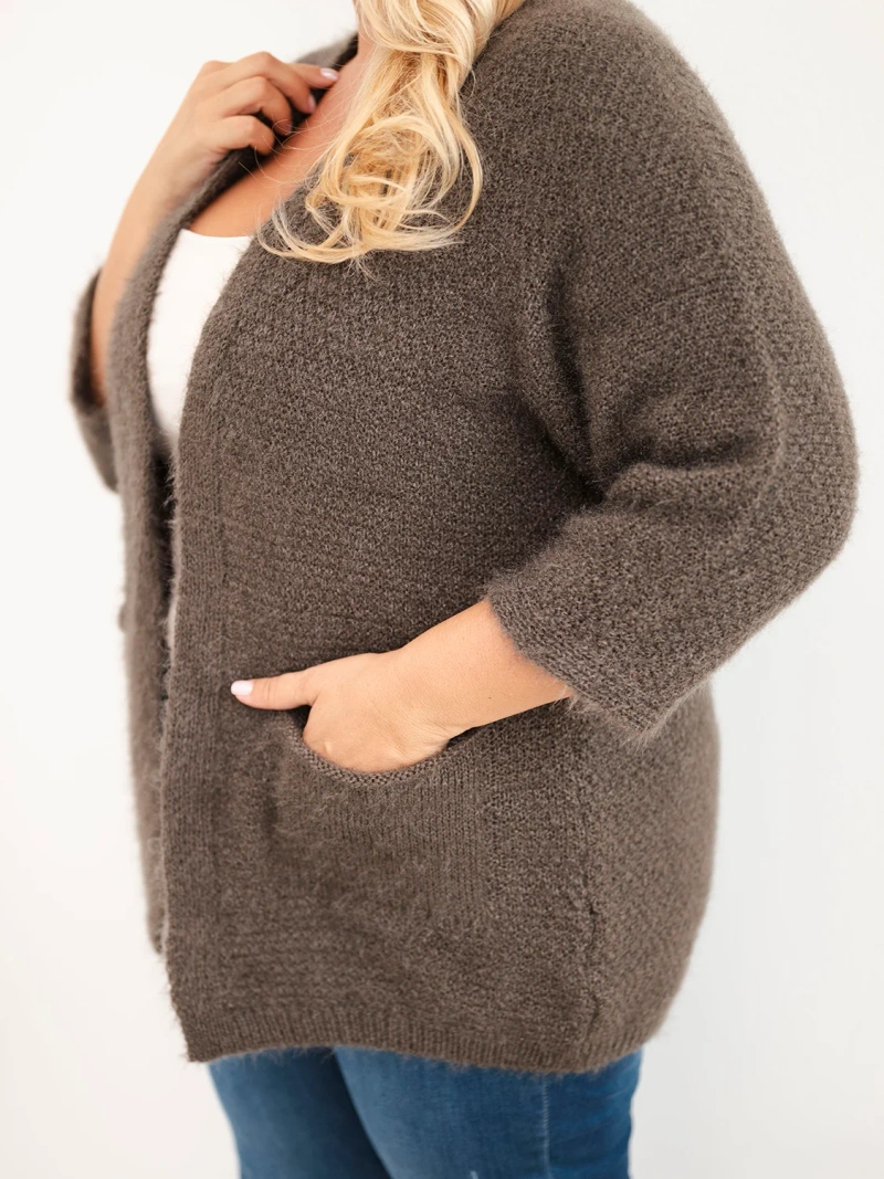 Sweter damski Plus Size z kieszeniami bez zapięcia mocca