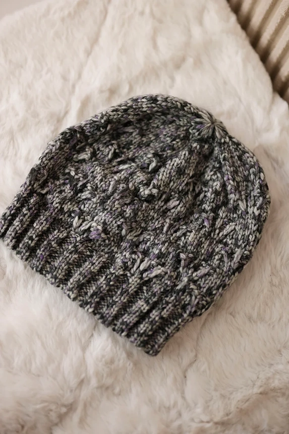 Cap with fleece Roksana K209 gray+purple