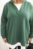 Moteriška šilta Plus Size striukė su gobtuvu ir V formos iškirpte tamsiai žalia