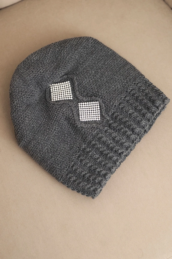 Women's winter wool hat with zirconia K453 graphite