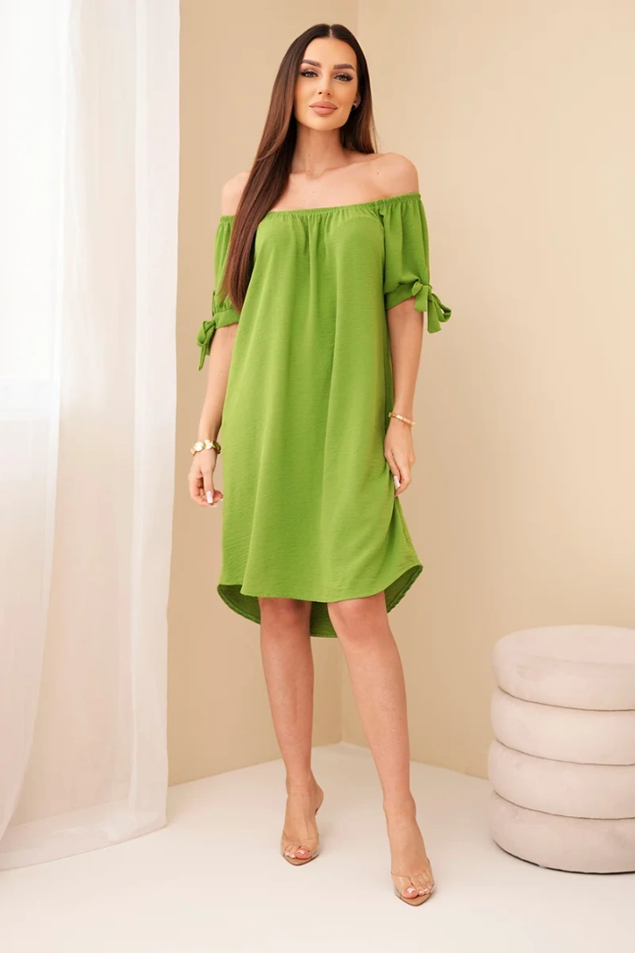 Gestuftes Kleid auf Ärmeln olive