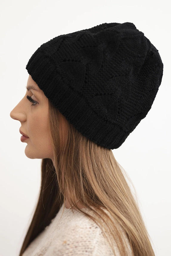 Cap with fleece Marta K231 ecru