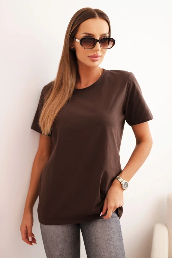 Women's cotton blouse in a classic cut brown