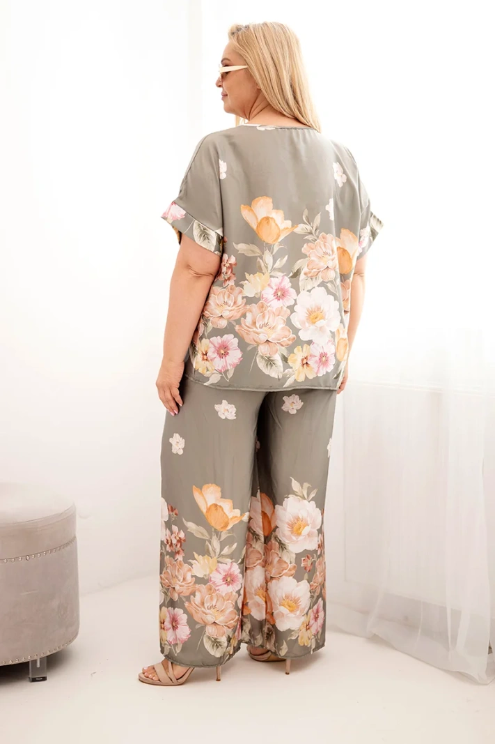 Damen-Plus-Size-Set mit Bluse und Hose im Blumenmuster und weitem Bein khaki