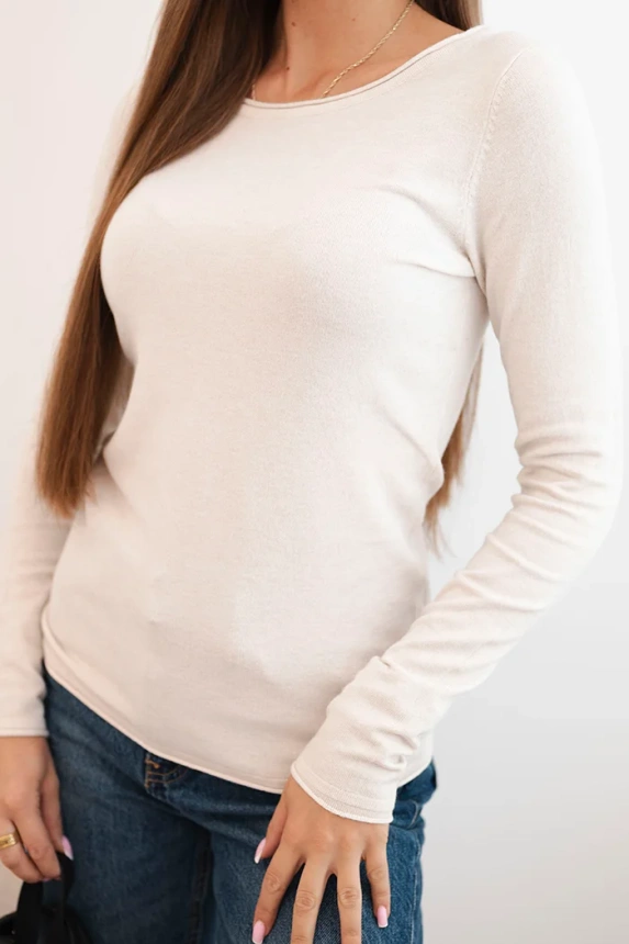 Damenpullover aus Viskose mit rundem Ausschnitt und figurbetontem Schnitt beige