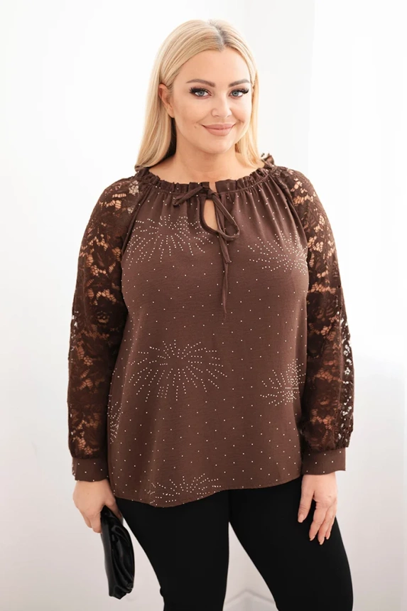 Damenbluse Plus Size mit Spitzenärmeln und dekorativem Ausschnitt braun