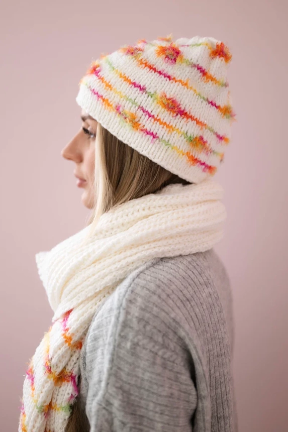 Women's set with a shawl Anika K304 ecru + orange