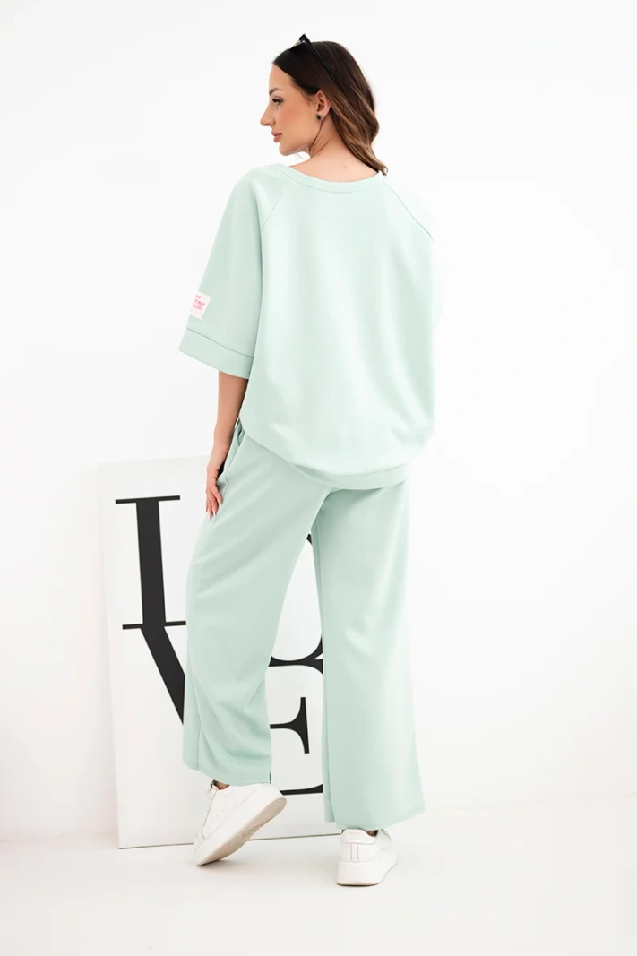 Women's buttery viscose set: sweatshirt and wide-leg trousers mint
