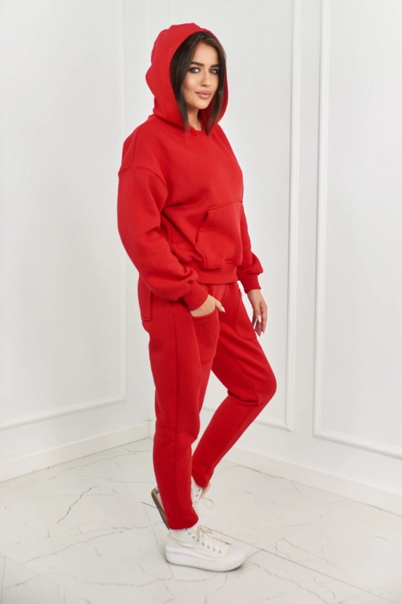 Isolierte Sweatshirt + Hose rot