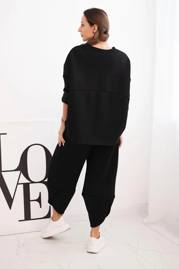 Women's tracksuit set made of thicker material with wide legs black
