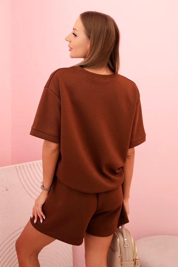 Damen Set mit hochgeschnittenen Shorts Butter Schokoladenfarbe