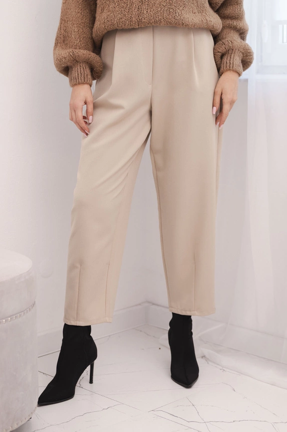Women's high-waisted trousers with pleats beige