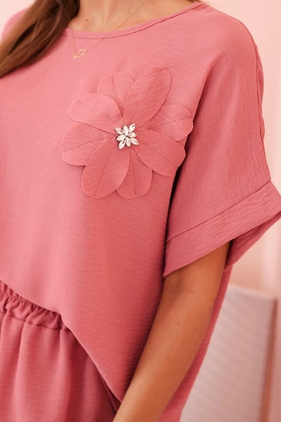 Damen-Set aus Viskose mit dekorativem Blumenmuster und weiten Hosen - dunkelrosa