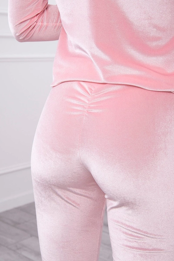 Velor set with ruffles at the back powdered pink