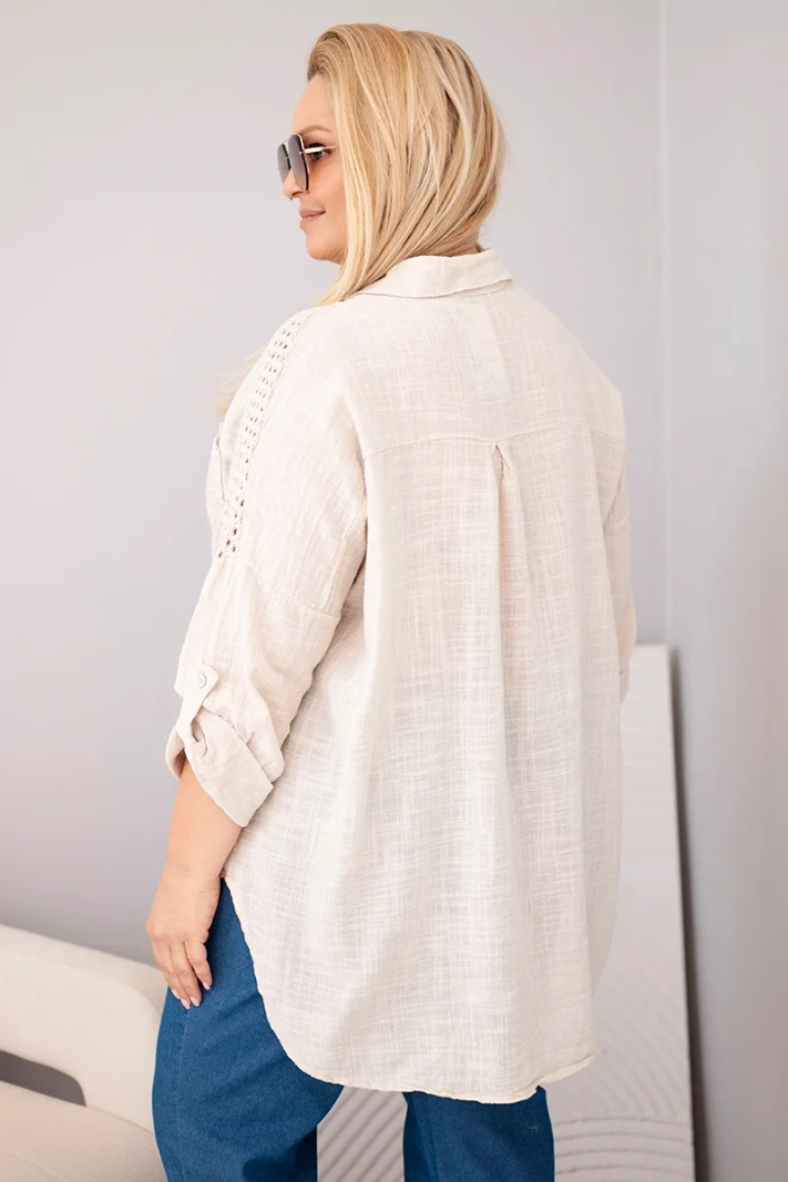 Dámska bavlnená košeľa Plus Size s golierom a čipkovou vsadkou béžová