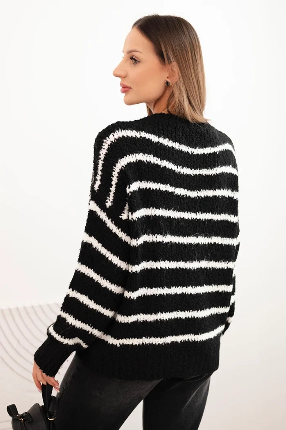 Sweter damski w paski z wełną o luźnym kroju czarny