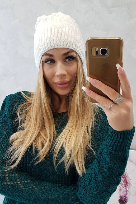 Čapica s fleece Anna K238 biely