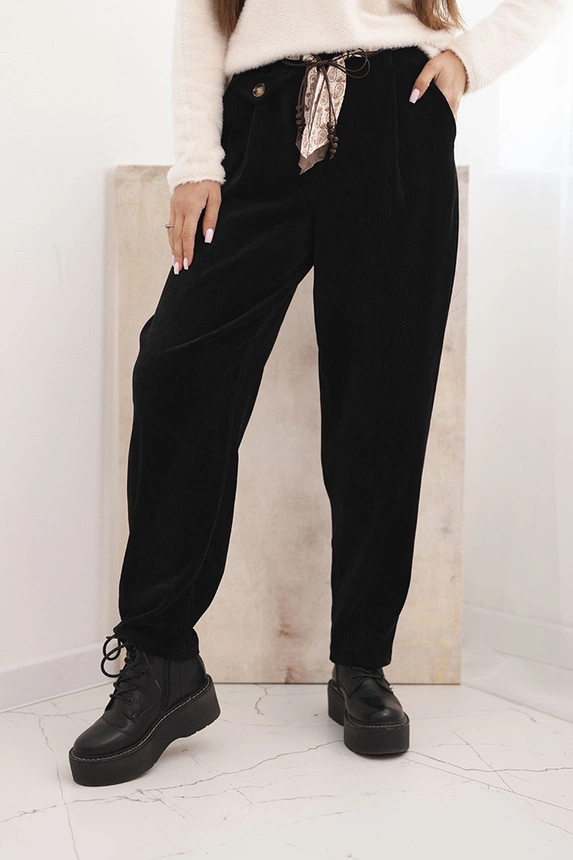 Damenhose aus Viskose mit einem Schal-Gürtel schwarz