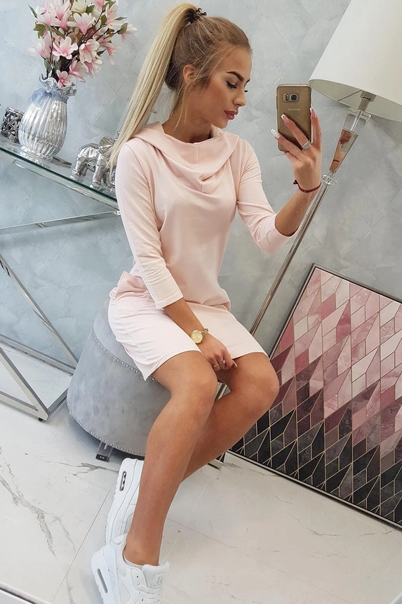 Dress with a hood and pockets powdered pink