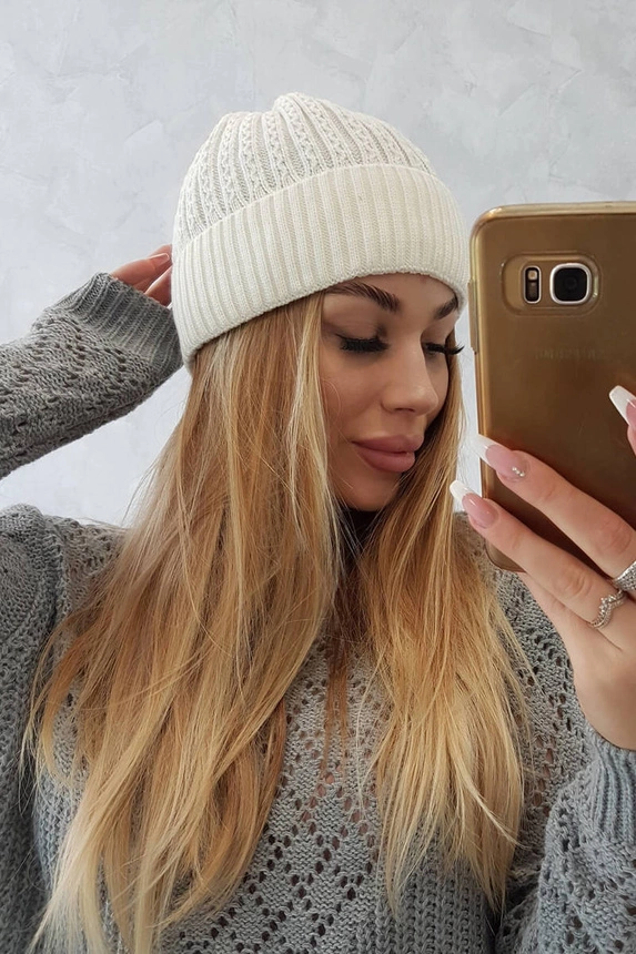 Tenká čepice Veronica K249 ecru