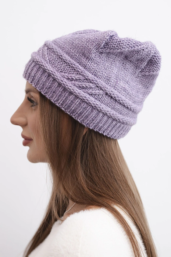 Women's winter hat made of wool with a braided pattern K428 purple