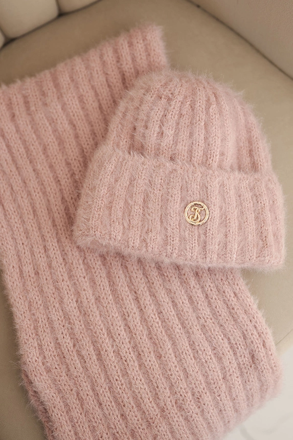 Women's set hat and long scarf made of soft yarn powder pink
