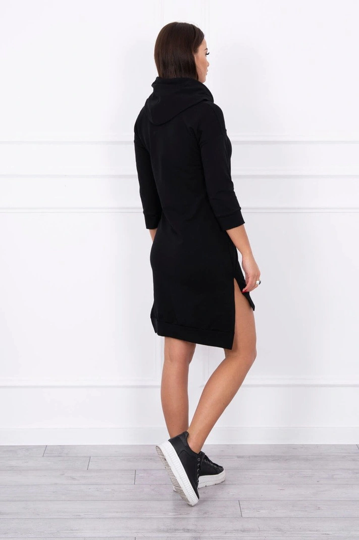 Kleid mit längerem Rücken und buntem Druck schwarz