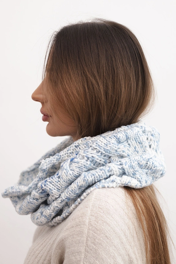 Women's soft wool winter scarf KN25 blue